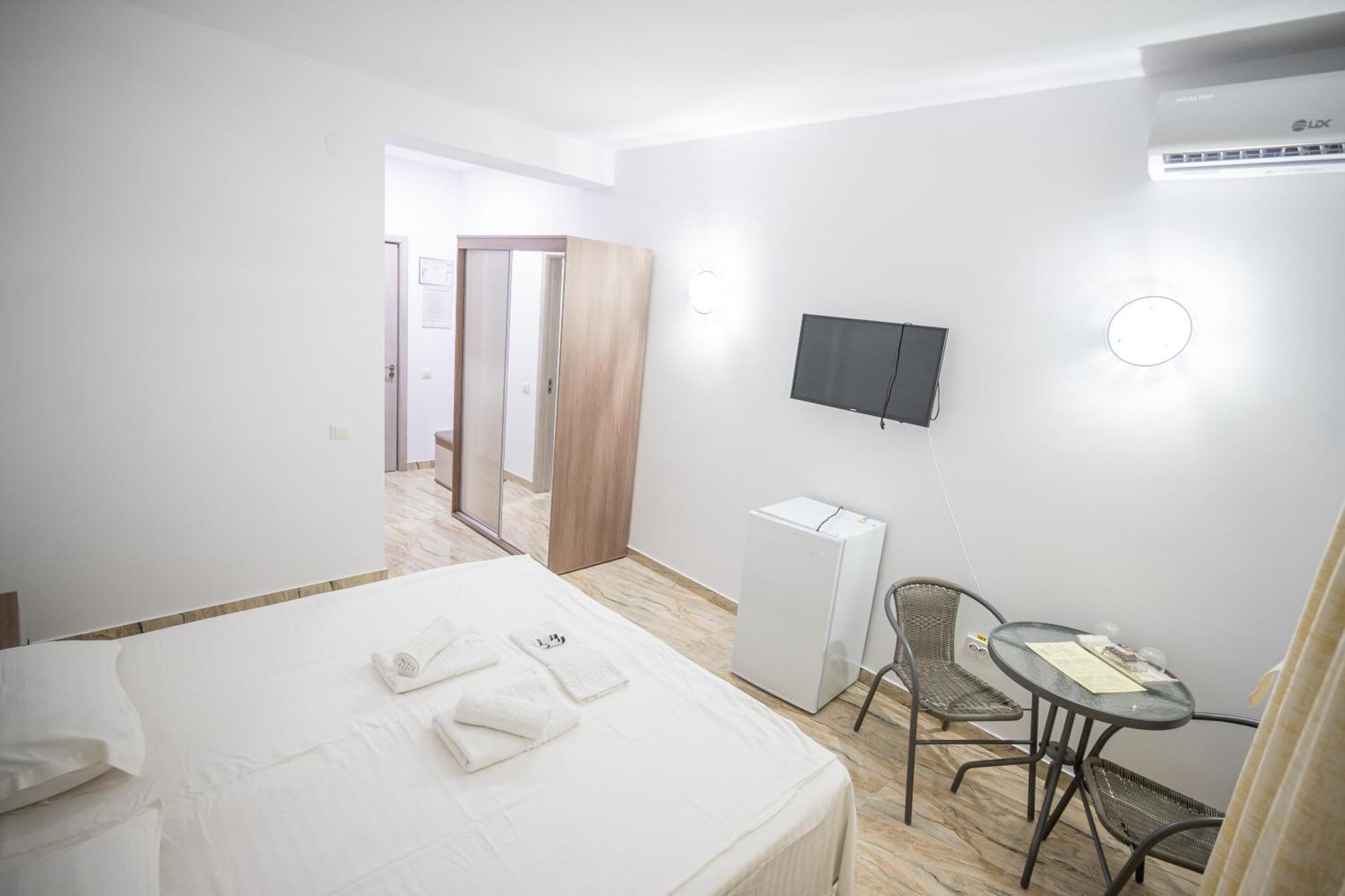 Hotel Damar Costinesti Exteriör bild