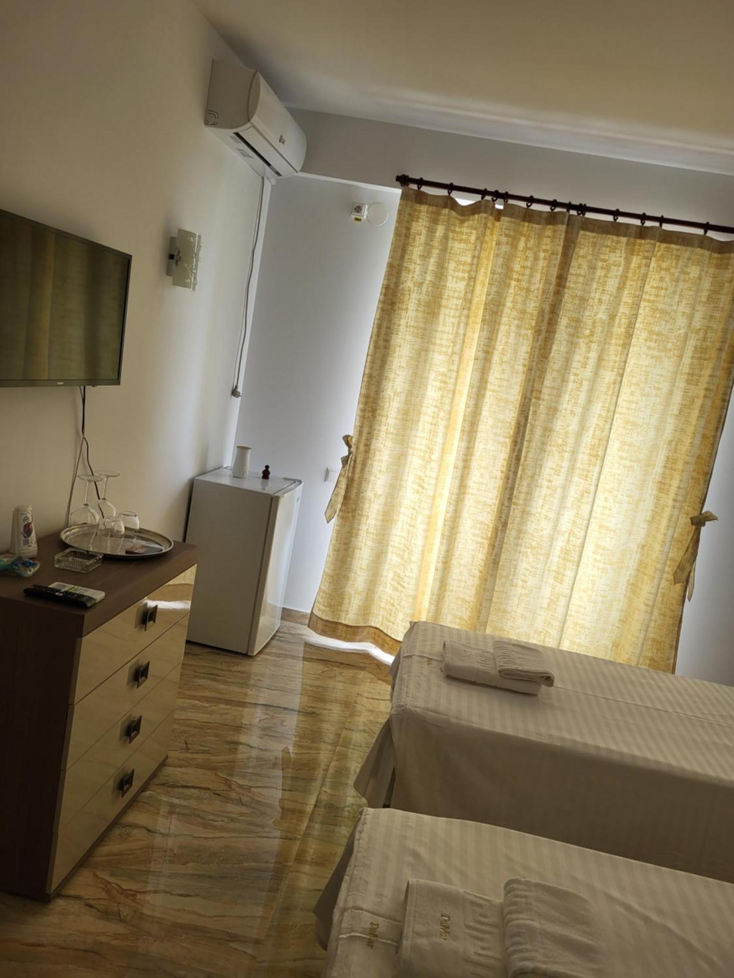 Hotel Damar Costinesti Exteriör bild